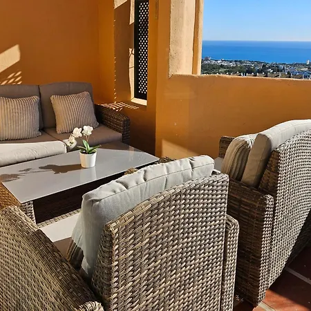 Daire 3 Bedroom Penthouse In Calahonda
