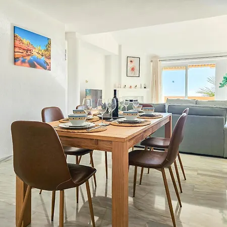 Daire 3 Bedroom Penthouse In Calahonda